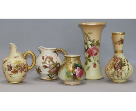 Five pieces of Royal Worcester blush ware, tallest vast 19cm