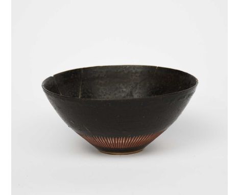 ‡ Dame Lucie Rie DBE (1902-1995)a small porcelain sgraffito bowl, flaring conical form, with terracotta band to foot and well