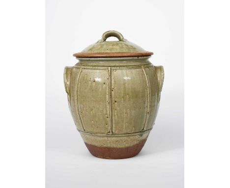 ‡ Richard Batterham (1936-2021)a ribbed stoneware beer jar and cover with lug handles, covered in an ash glazeunsigned, cover