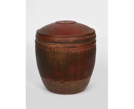 Richard Batterham (1936-2021)a large salt-glaze stoneware caddy and cover, with chatter band, the interior glazed ashunsigned