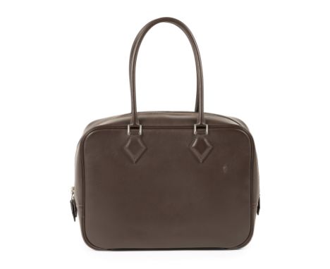 HERMES Paris, année 2005. Sac 'Plume'27,5 cmMade in France.En box chocolat, fermeture zippée, double poignée. (légères traces