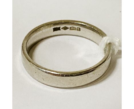 PLATINUM WEDDING BAND - APPROX 4.8 GRAMS - SIZE K