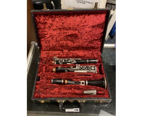 BOOSEY AND HAWKES CLARINET BOXED