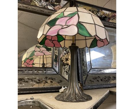 TIFFANY STYLE TABLE LAMP - 43 CMS (H)