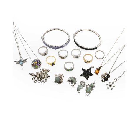 A group of gold and silver jewellery, to include a 9ct gold tanzanite ring, Birmingham 2017, a silver multi gem set pendant, 