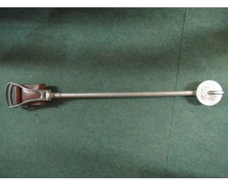 Shooting stick with leather seat 