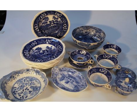 A quantity of blue and white Spode, to include an oval dish 21cm wide, set with bridge and castle, a small quantity of Spode 