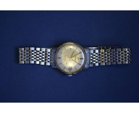 A vintage Omega Seamaster De Ville gentleman's automatic wristwatch, having original stainless steel bracelet.  Condition Rep