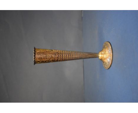A Victorian silver bud vase, by E B, London 1882, 16cm. Condition Report: Weighted.