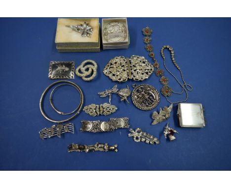 A small collection of silver and costume jewellery.