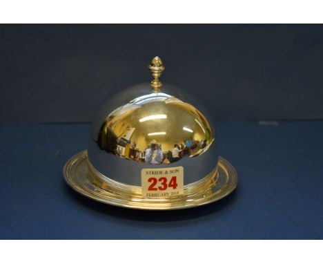 A .800 silver butter dish, by Greggia, having domed cover, 10cm, 219g.
