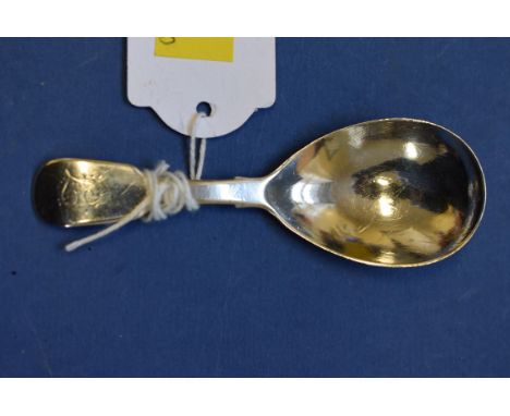 A George lll fiddle pattern caddy spoon, by Peter & William Bateman, London 1813.