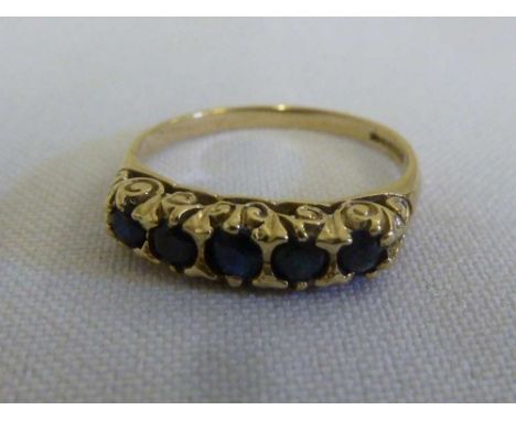 9ct gold five stone sapphire ring, approx 2.0g