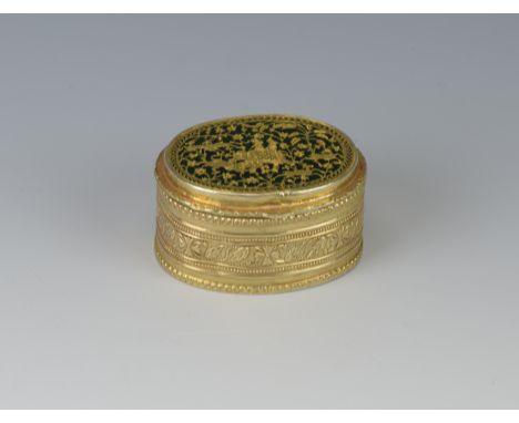 An Indian Thewa gold, glass and silver gilt oval Snuff Box, Pratapgargh, Rajasthan, The hinged cover decorated with hunters o