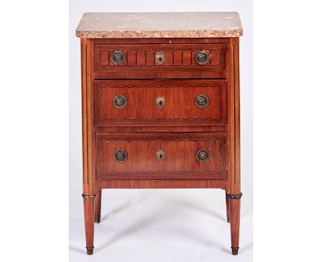 A French kingwood, mahogany and line inlaid petite commode, early 20th c, in Louis XVI style, with breche d'alep marble slab 