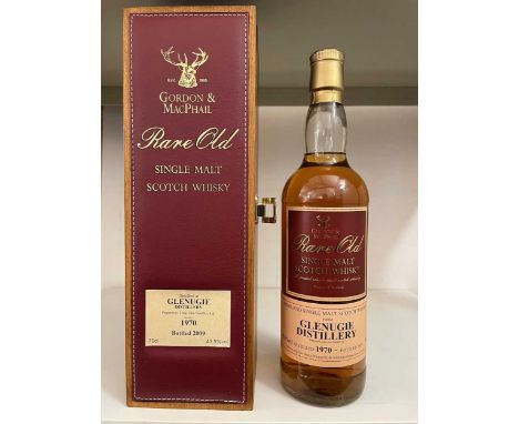 Glenugie Single Malt Scotch Whisky distilled 1970, bottled 2009 by Gordon &amp; Mac Phail, 70cl, 43.5%, presentation box