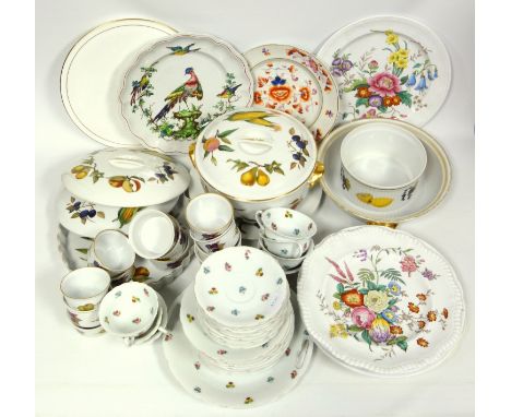 Royal Worcester Evesham casserole dish and cover, another casserole dish, 2 covers, 2 rectangular dishes, 12 ramekins, fluted