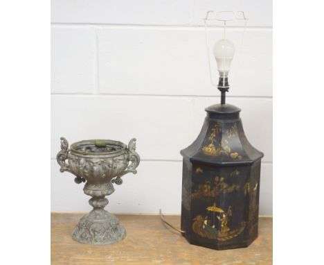 Octagonal metal ?tea caddy? table lamp with black and gilt chinoiserie decoration, H 44.5cm, with shade, and a spelter urn H 