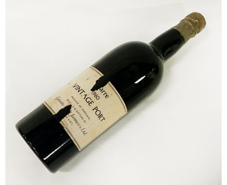 BOTTLE OF VINTAGE 1960 PORT BY GRANTS OF ST JAMES