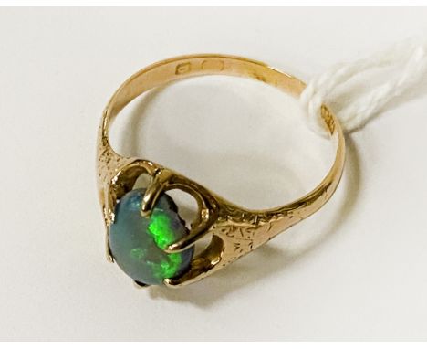 GOLD CRYSTAL OPAL RING SIZE P