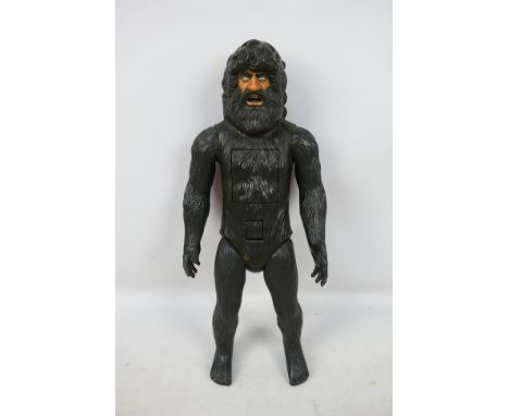 Kenner - An unboxed rare 15" Bionic Bigfoot figure Six Million Dollar Man). This item comes with its removable chest cover. I