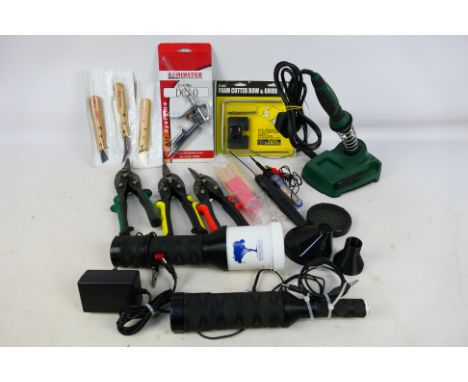 WWScenics - Axminster - Parkside - A collection of railway modelling tools including a Static Grass Machine, Carving Tools, W