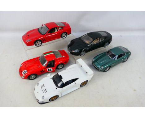 Bburago - Solido - Road Signature - UT - A group of unboxed 1:18 scale cars, Porsche 911 GT1, Ferrari 250 GTO, Aston Martin D