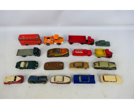 Dinky - Corgi - Met Toy - An assortment of 17 loose mostly vintage diecast vehicles in varying scale to include #172 Studebak
