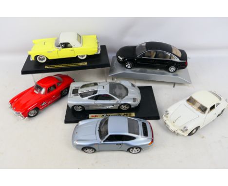 Bburago - Gate - Revell - A group of unboxed 1:18 scale cars, Mercedes Benz 300SL, VW Passat, Ford Thunderbird, Porsche 356, 