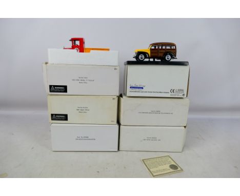 Signature - 6 boxed 1/32 scale diecast cars, most with certificates of Authenticity from The National Motor Museum Mint. Incl