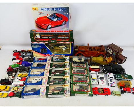 Matchbox - Lledo - Corgi - Others - A mixed collection of boxed and unboxed diecast model vehicles in various scales with som