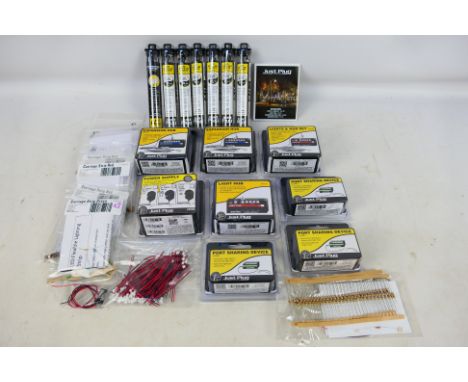Bachmann - Just Plug Lighting System - A quantity of new railway lighting system components including Light Hub # JP5701, 2 x