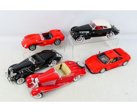 Ertl - Signature - Solido - A collection of unboxed 1:18 scale cars including Cord, Auburn, Mercedes Benz 500K, Ferrari Testa