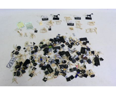 Warhammer - Citadel - Games Workshop - A group of over 30 unpainted plastic Warhammer Undead Skeleton figure, Warhammer bases
