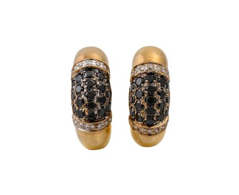   Ohrringe mit schwarzen und weißen Brillanten, zus ca. 1,8 ct,  schwarze behandelt, weiße ca. GW (K-L)/SI-P1, GG 14K, 9,1 g,