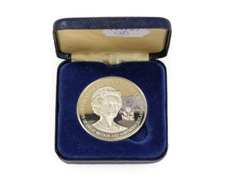 Sterling Silver  Proof Medallion commemorating the Queen's Bicentennial Visit to the United States 1976, obv.  'H.M. QUEEN EL