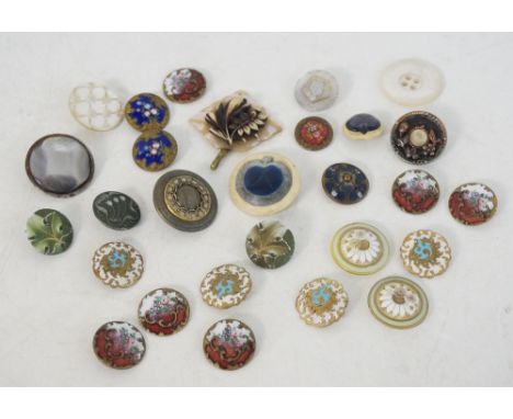 COLLECTION OF VINTAGE BUTTONS
examples include enamelled, mother of pearl, metal and composition, 4 boxes