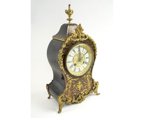 BOULLE MANTEL CLOCK, late 19th century in Louis XV style, the enamelled chapter ring with Roman numerals, French bell strikin