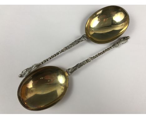 A pair of George V silver anointing spoons, Harrison Brothers and Howson, Sheffield, 1913, 89.2g