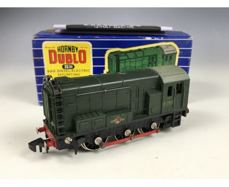 A Hornby Dublo electric OO Gauge Railway No. 3231 0-6-0 Diesel-Electric Shunting Locomotive, D3763, in original carton with i