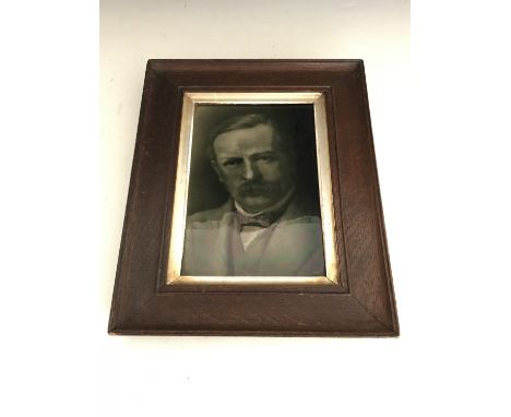A J. H. Barratt & Co portrait tile of David Lloyd George, Prime Minister 1916-1922, designed by George Cartlidge, after a pho