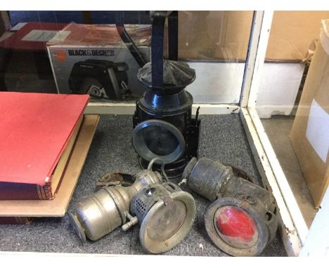Railway lamp together with a pair of cycling lamps (3)