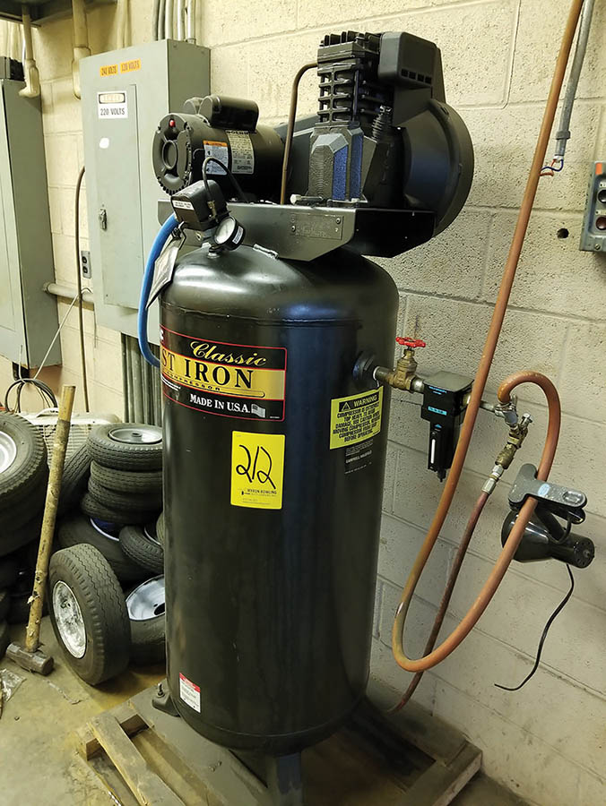 CAMPBELL HAUSFELD CLASSIC CAST IRON VERTICAL AIR COMPRESSOR, 6.5 HP, 60 ...
