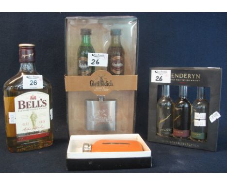 Boxed presentation set of two Glenfiddich malt whisky bottles with Glenfiddich hip flask, a similar boxed presentation set of