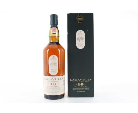 LAGAVULIN 16 YEAR OLD WHITE HORSE 1L ISLAY SINGLE MALT  43% ABV / 1L  The Islay distillery of Lagavulin first gained notoriet