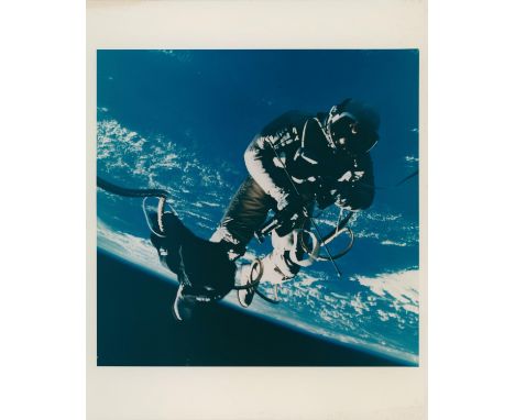 James McDivittEd White conducts the first American spacewalk, here photographed over the Gulf of Mexico 3 June 1965, 19:59 UT