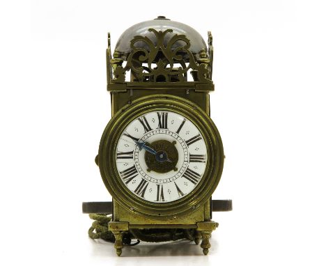 Hour hand on enamel dial of Roman Nummerals, spillegang timepiece. 7 x 14 x 6 cm.