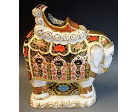 A large Royal Crown Derby paperweight, large Elephant