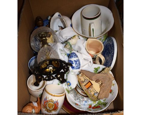 Ceramics - a Sherwood Foresters sergeants' Mess mug, T G Green; a Beswick study of a barn owl, a blue tit, goldcrest and wren