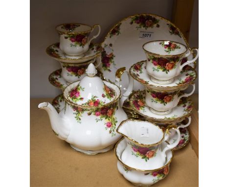 A Royal Albert Old Country Roses pattern tea set, comprising teapot, milk and sugar, six teacups and saucers, six tea plates,